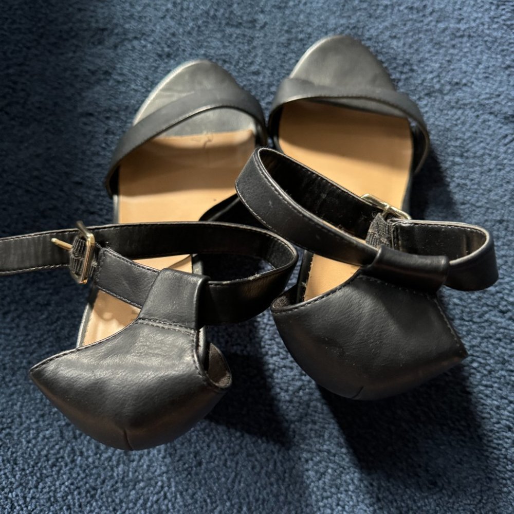 Old Navy Black Block Heeled Sandals Sz 9 - Picture 2 of 5